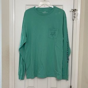 Vineyard Vines long sleeve tee Sz Large